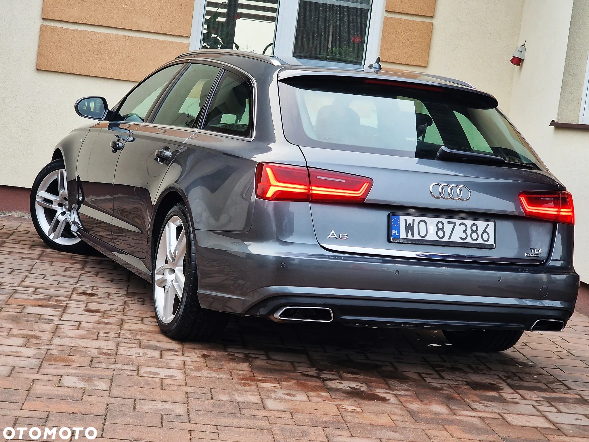 Audi A6 Avant 2.0 TDI quattro S tronic - 23