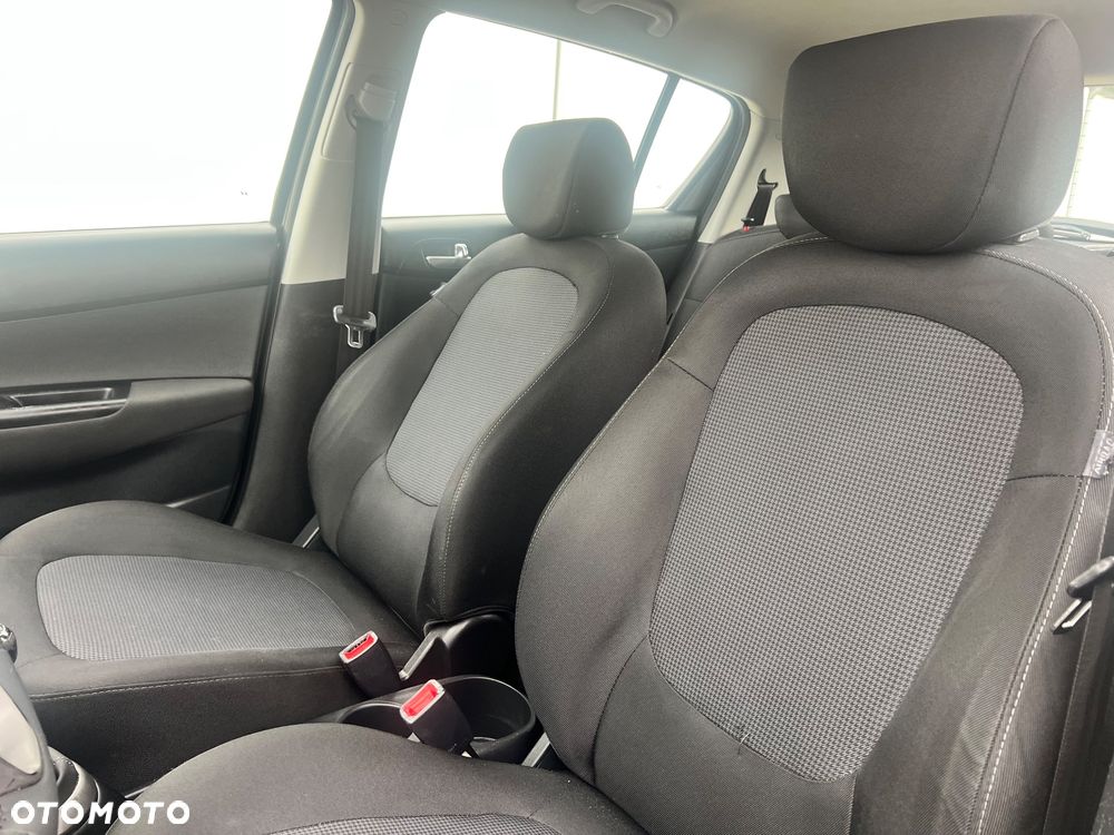 Hyundai i20 1.2 Trend - 20