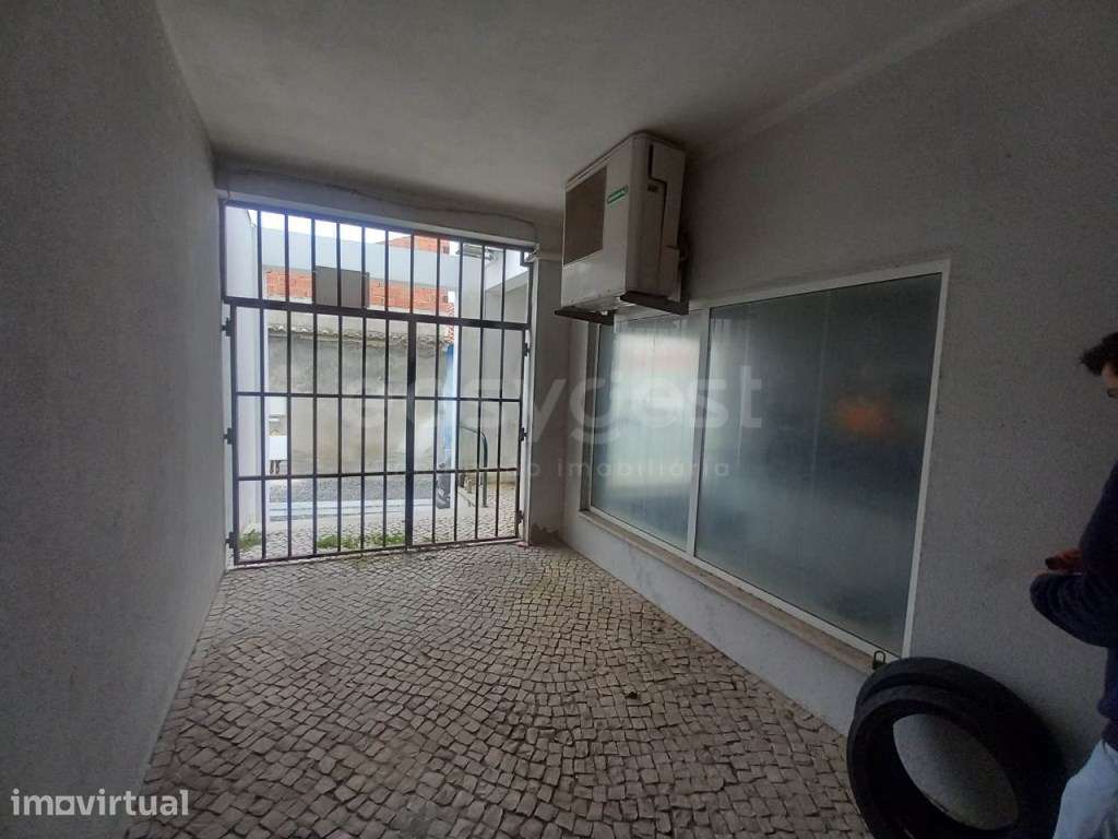 Loja Comercial com 112 m² e Cave no Centro de Beja - Grande imagem: 5/8