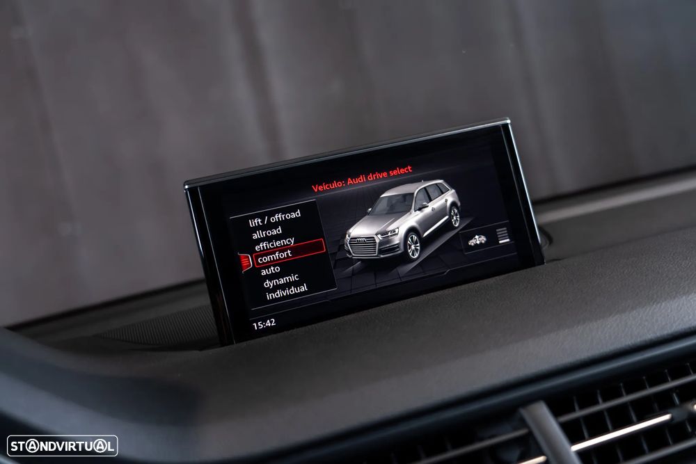 Audi Q7 3.0 TDI quattro S-line Tiptronic 7L - 15