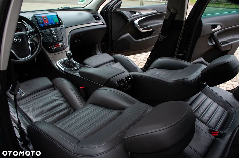 Opel Insignia - 32
