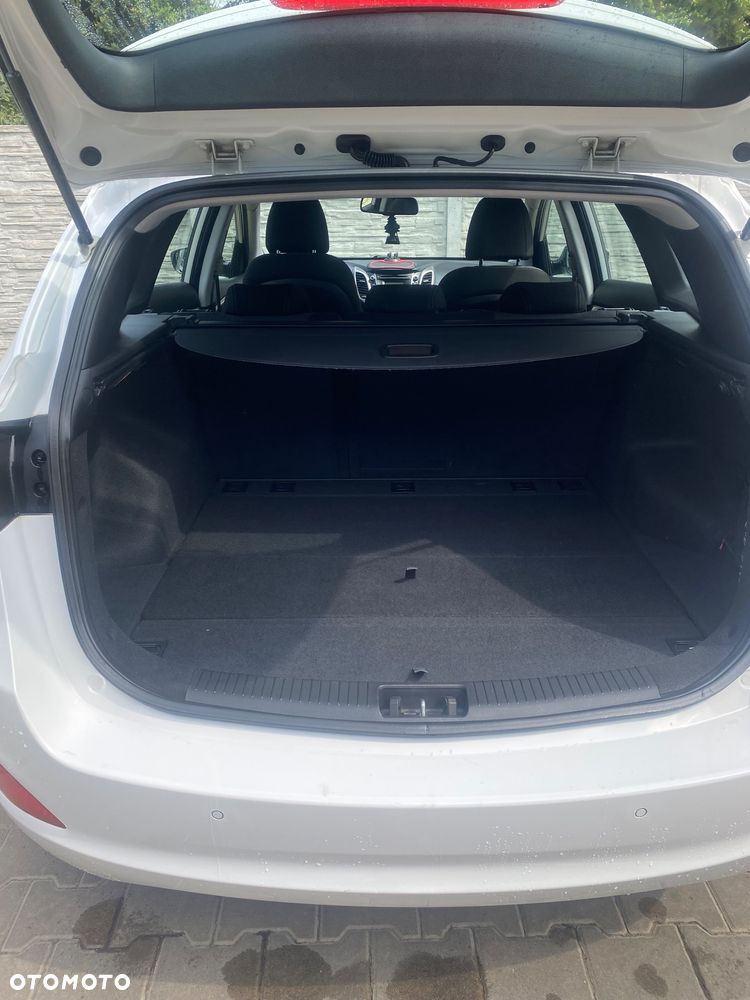 Hyundai i30 1.6 Classic + - 6