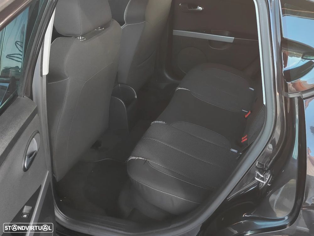 SEAT Leon 1.9 TDI Sport DPF - 11