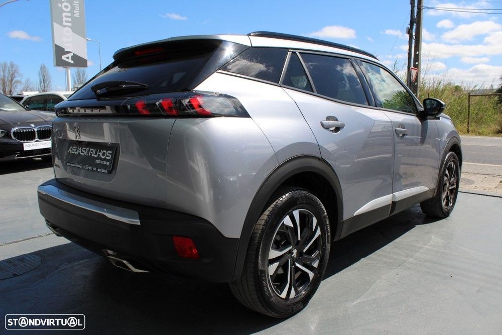 Peugeot 2008 1.2 PureTech Allure - 4
