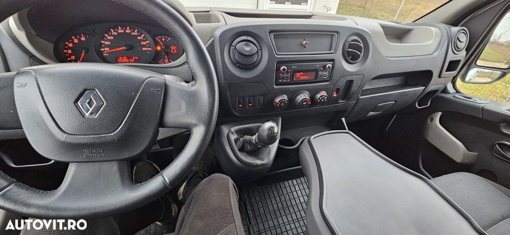 Renault Master 2.3 Combi 3,5t L2H2 8+1 locuri Confort 4,7 m3 - 5