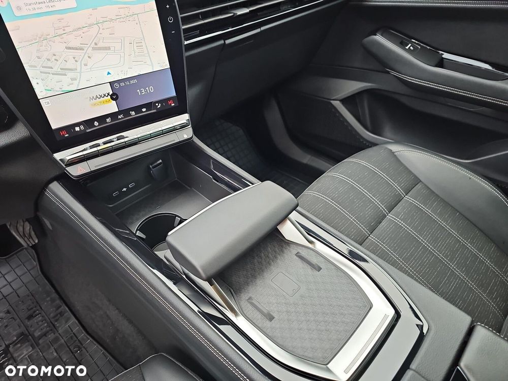 Renault Austral 1.3 TCe mHEV Techno - 25