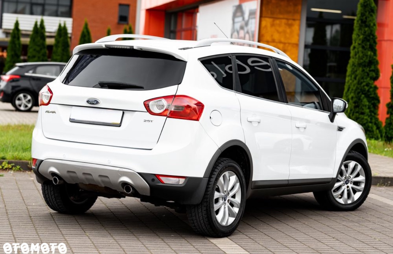 Ford Kuga 2.5 4x4 Titanium - 12