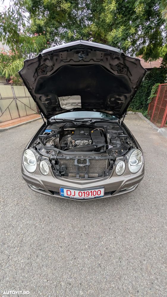 Mercedes-Benz E - 13