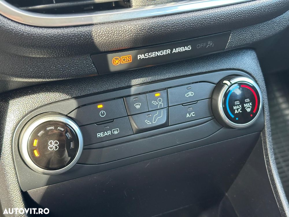 Ford Fiesta 1.1 Trend Connected - 22
