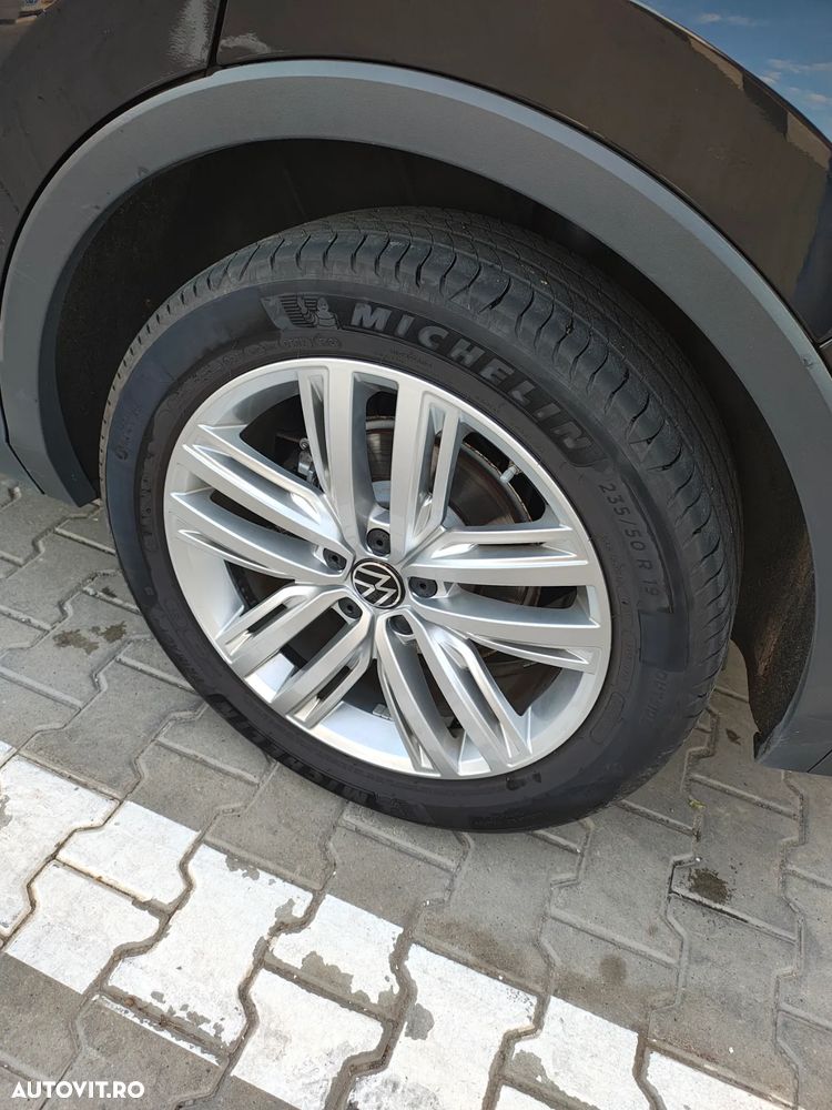 Volkswagen Tiguan 2.0 TDI SCR 4MOTION DSG Elegance - 23
