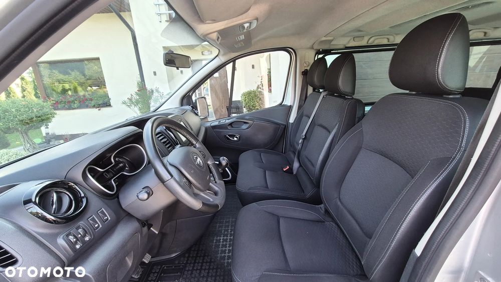 Opel Vivaro L2H1 2,9t Elegance Business - 20