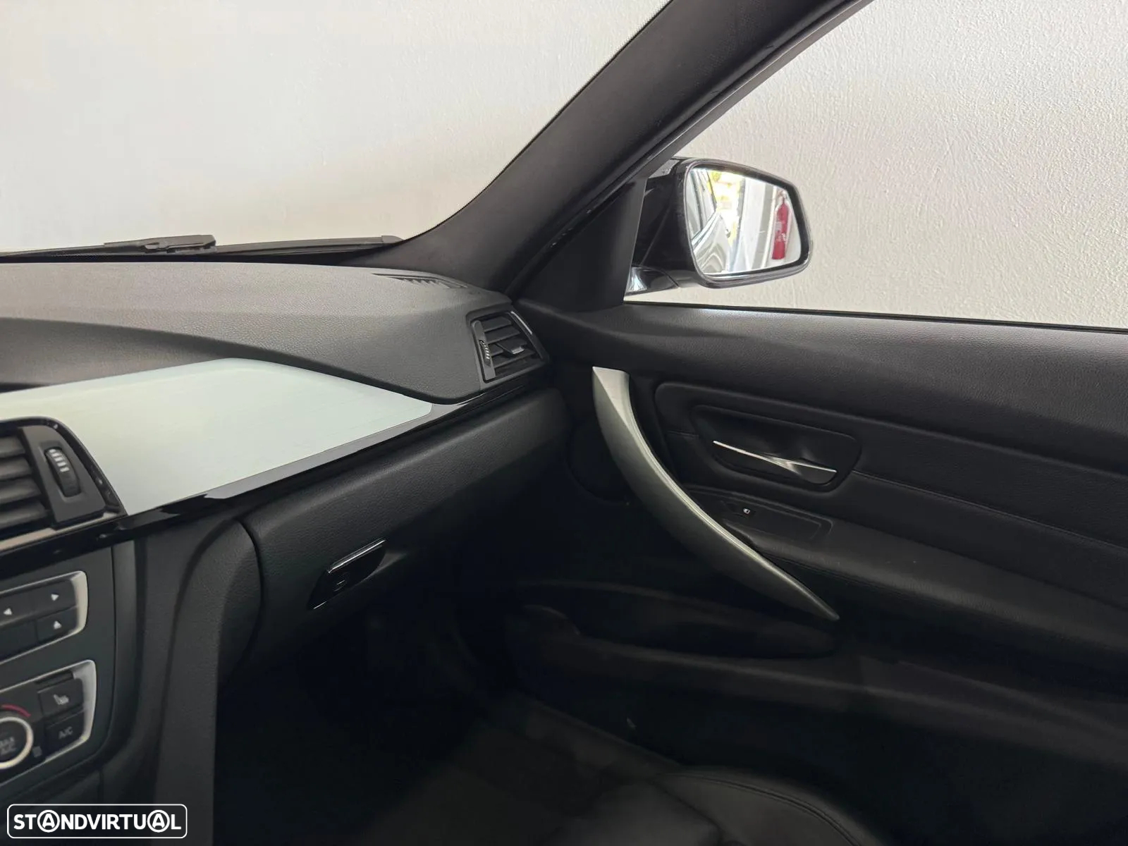 BMW 320 d Touring Auto Pack M - 22