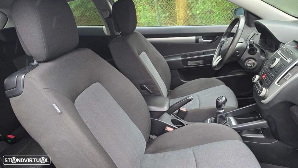 Kia Ceed 1.4 CVVT LX ISG - 16