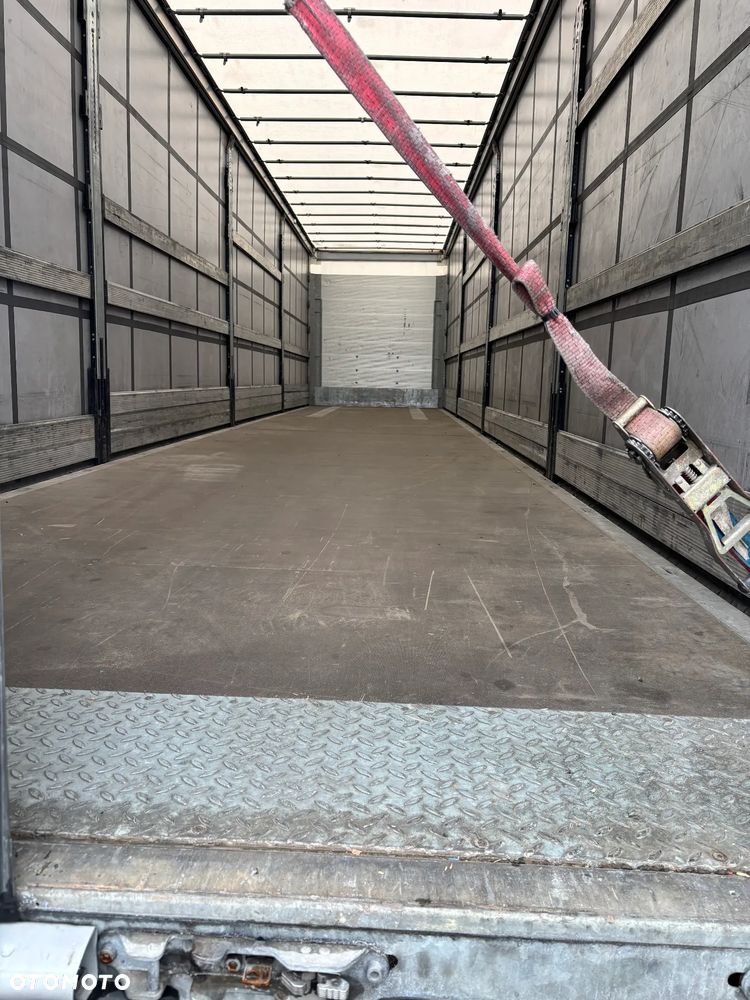 Schmitz Cargobull SCB 3 - 9