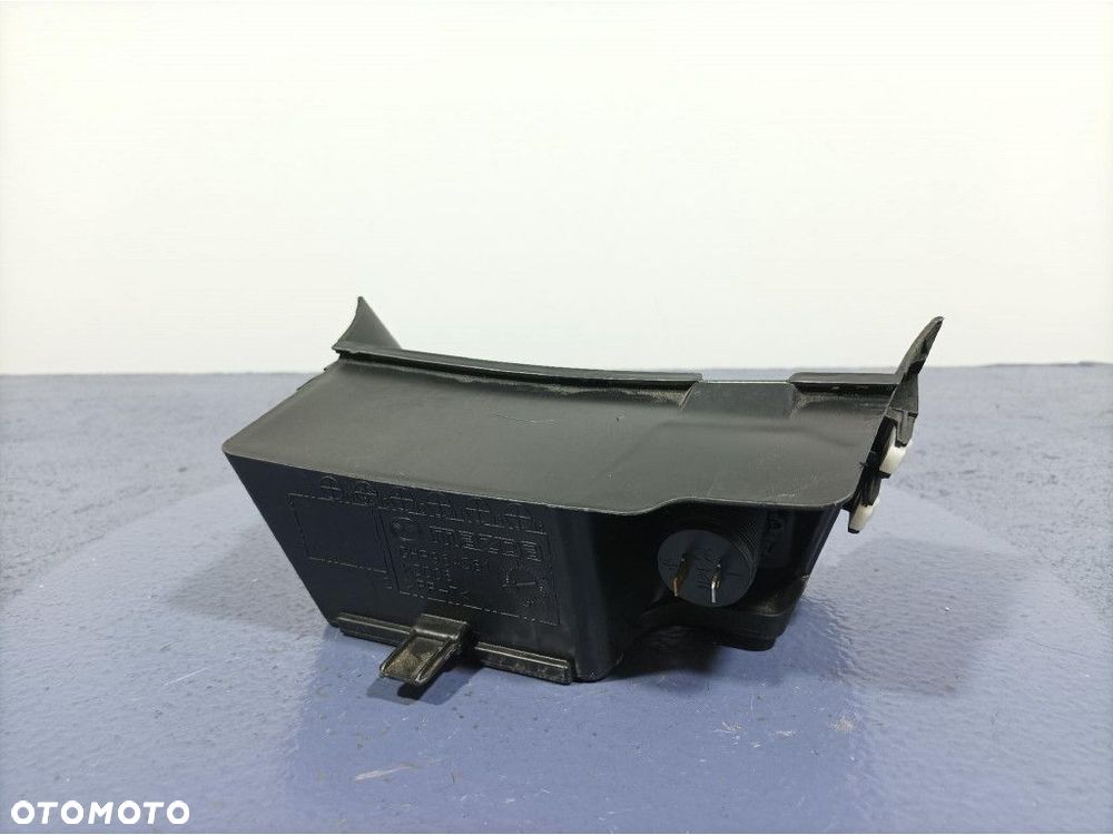 MAZDA 6 III GJ SCHOWEK DESKI ROZDZIELCZEJ GNIAZDO USB GHP964361 - 2