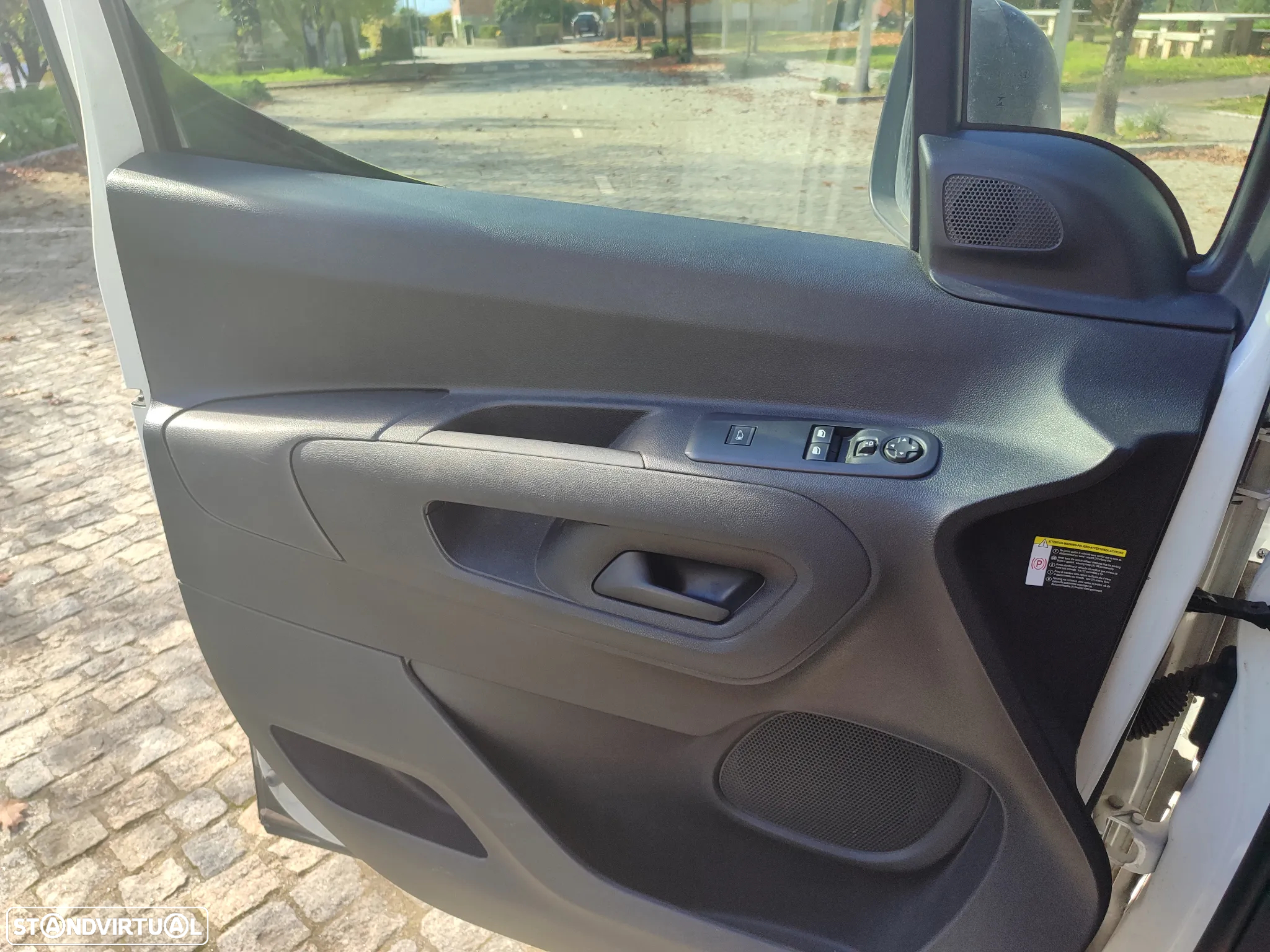 Citroën Berlingo - 11