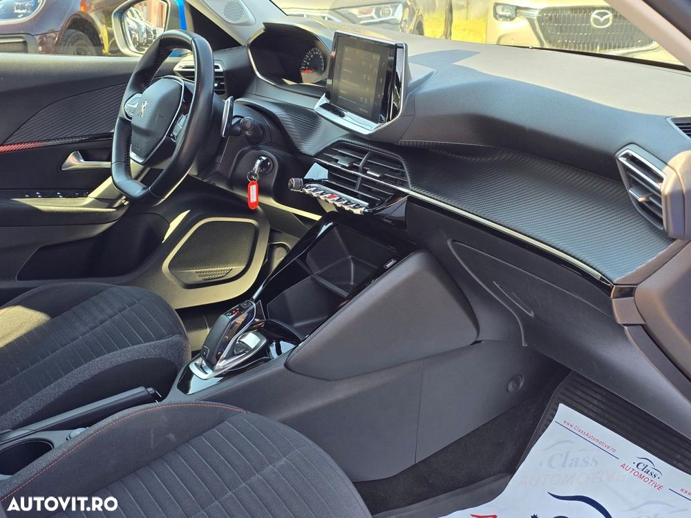 Peugeot 2008 1.2 L PureTech STT EAT8 Active - 9