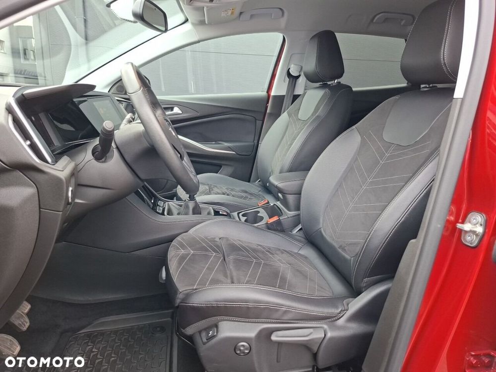 Opel Grandland 1.2 T GS Line S&S - 10