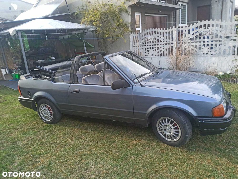 Ford Escort - 4