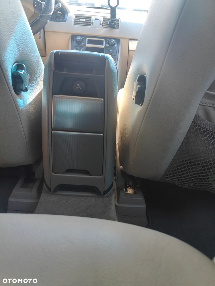 Volvo XC 90 D5 Momentum - 31