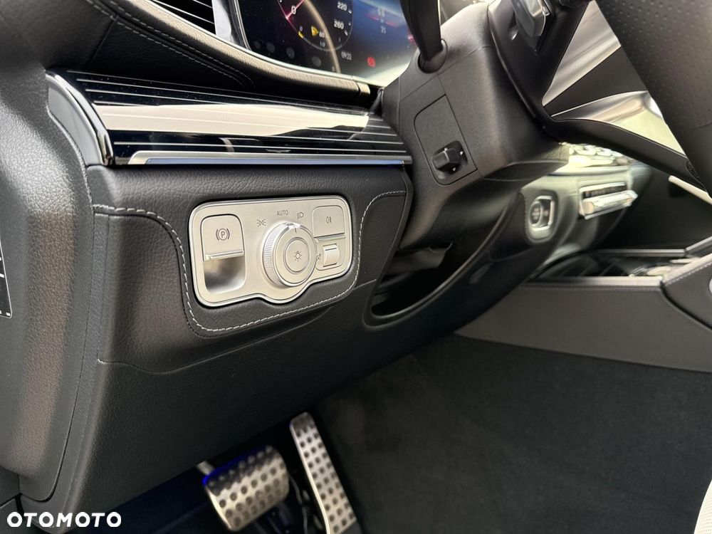 Mercedes-Benz GLE - 12