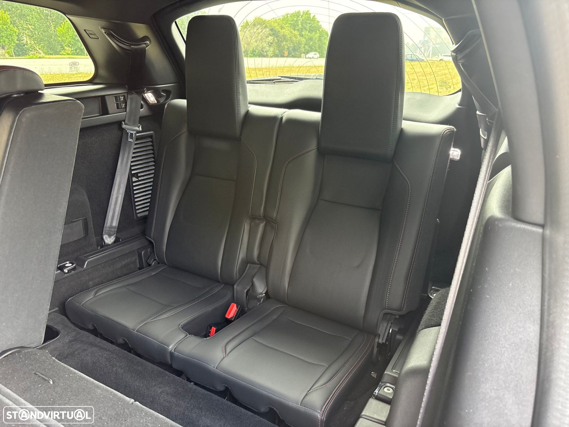Land Rover Discovery Sport 2.0 eD4 R-Dynamic S 7L - 13
