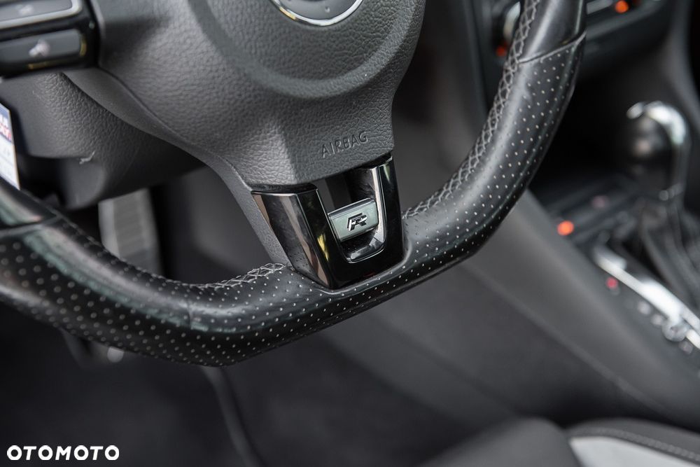 Volkswagen Golf - 21