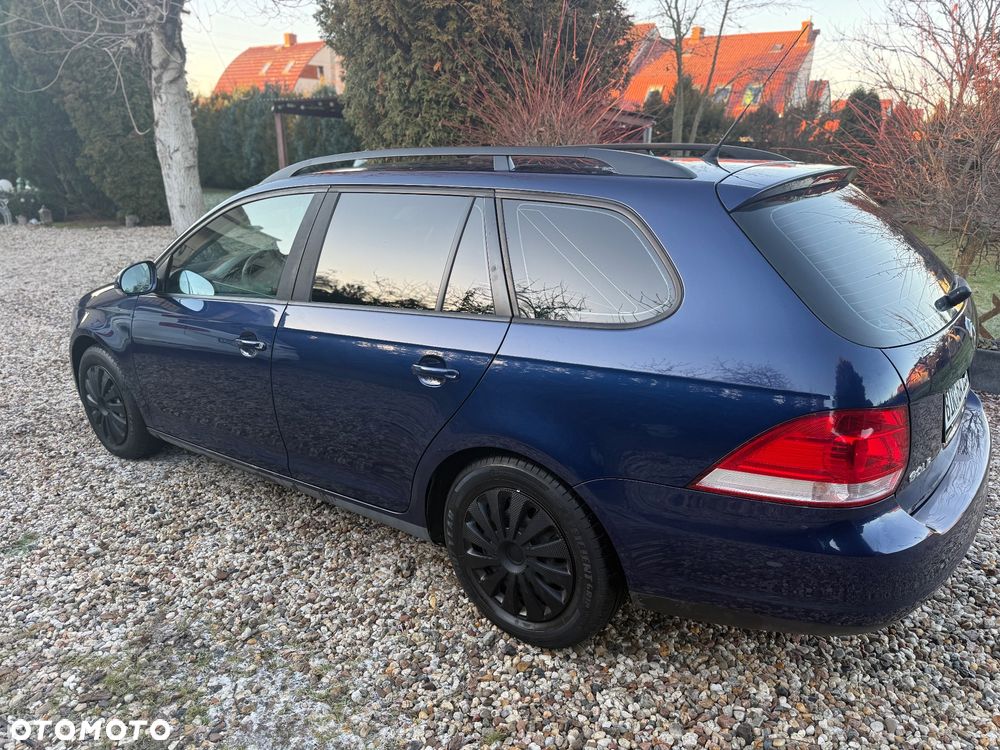 Volkswagen Golf 1.9 TDI DPF Trendline BlueMotion - 32