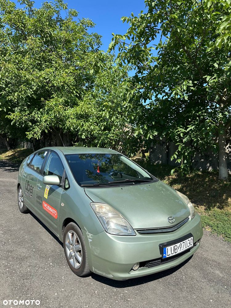 Toyota Prius 1.5 VVT-i Prestige - 2