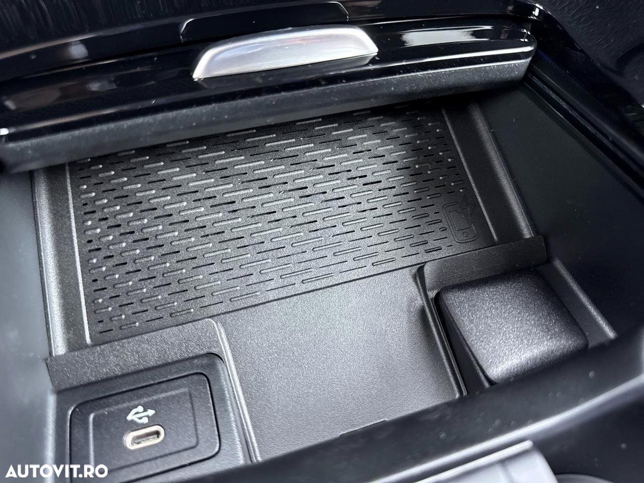 Mercedes-Benz GLB 220 4MATIC MHEV Aut. - 22