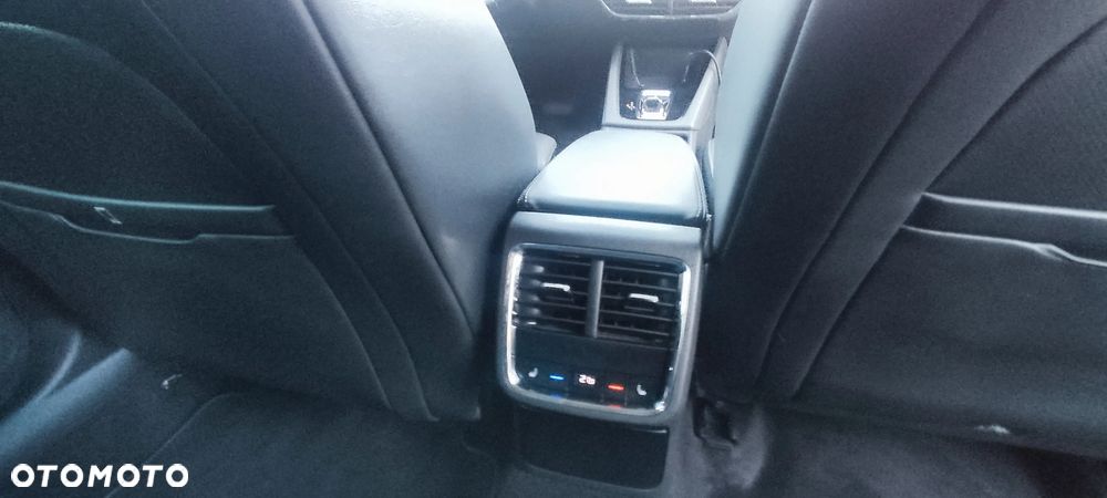 Skoda Octavia 2.0 TDI DSG Style - 32