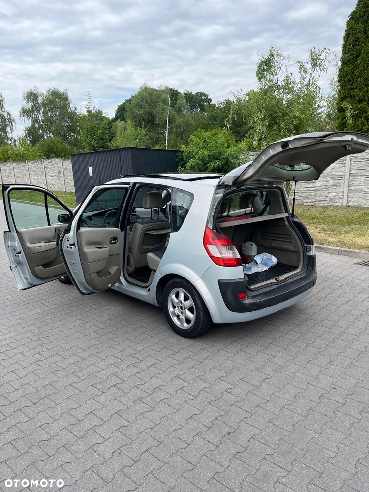 Renault Scenic 1.5d Ci Confort Privilege - 15