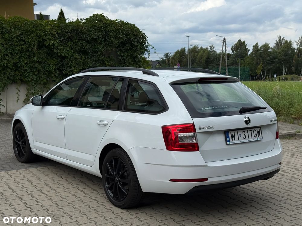 Skoda Octavia 1.6 TDI Ambition - 5