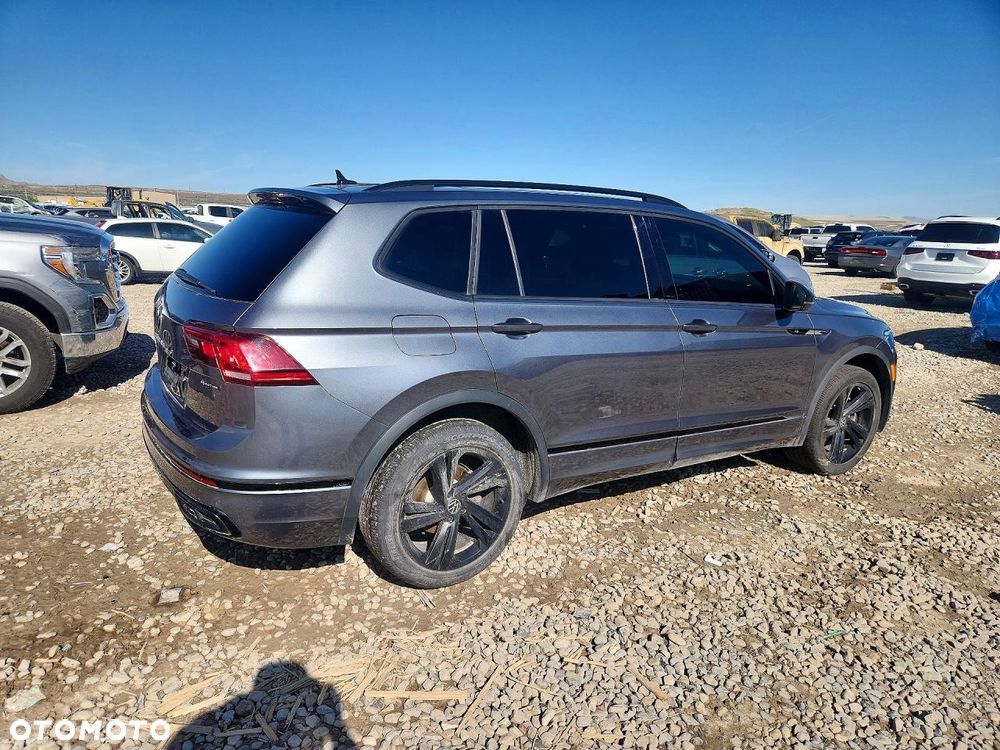 Volkswagen Tiguan - 4