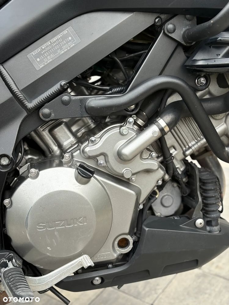 Suzuki V-STROM - 14