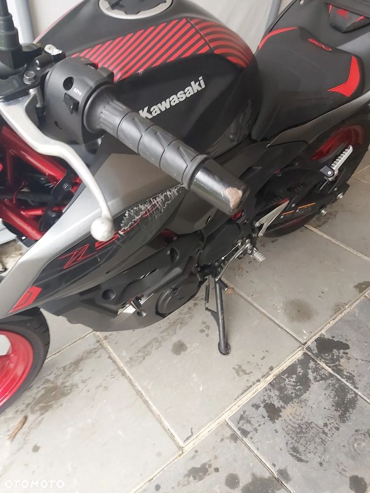Kawasaki Z - 17