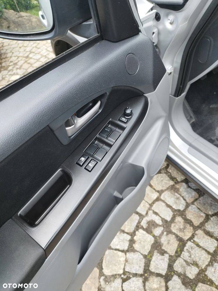 Suzuki SX4 1.6 VVT 4x4 Style - 11