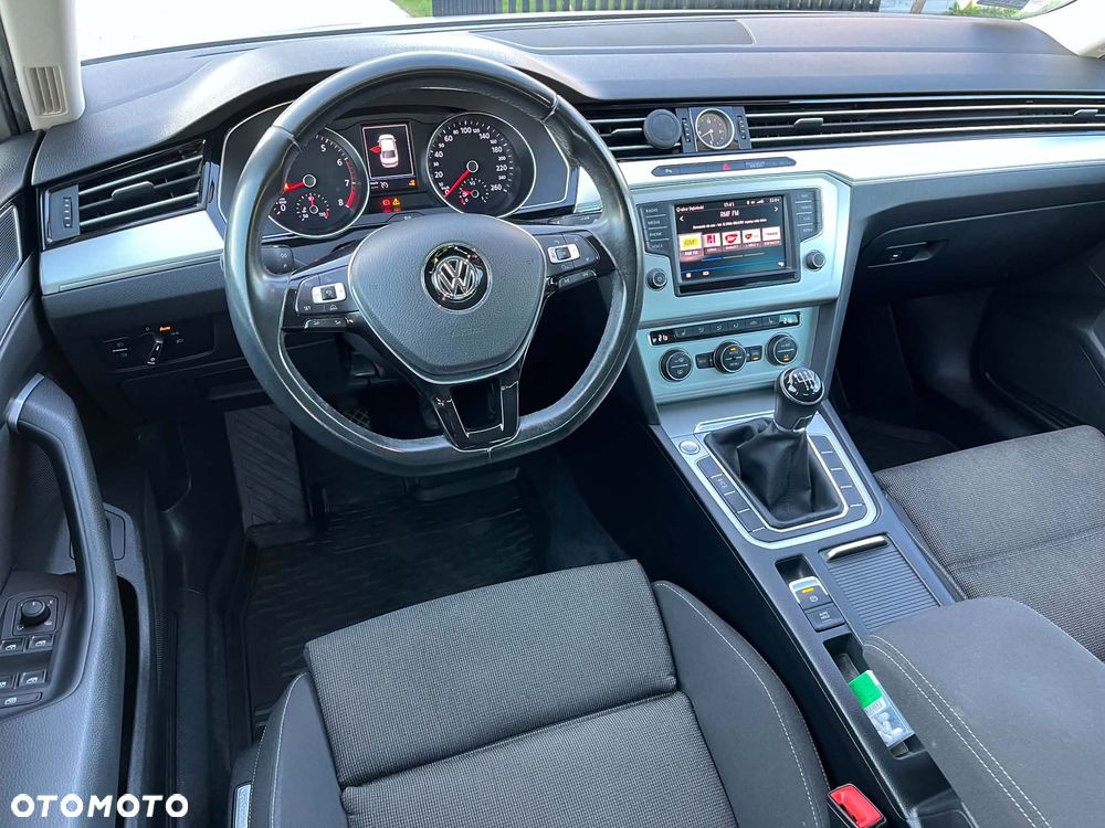 Volkswagen Passat 1.4 TSI BMT ACT Comfortline - 9