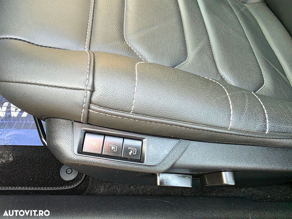 Citroën C4 PureTech 130 Stop&Start EAT8 PLUS - 35