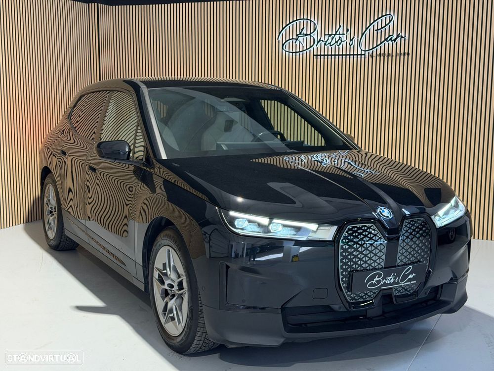 BMW iX xDrive40 - 1