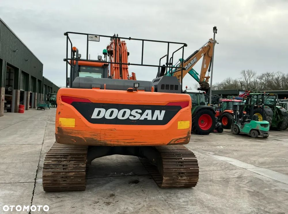 Doosan DX225 - 2
