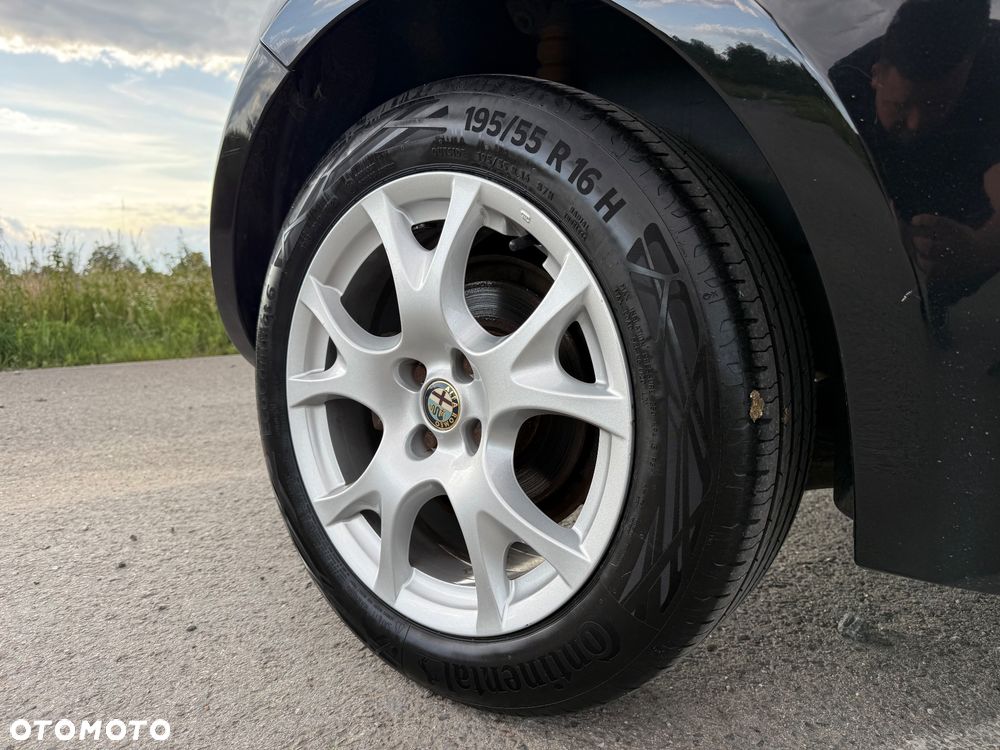 Alfa Romeo Mito - 12