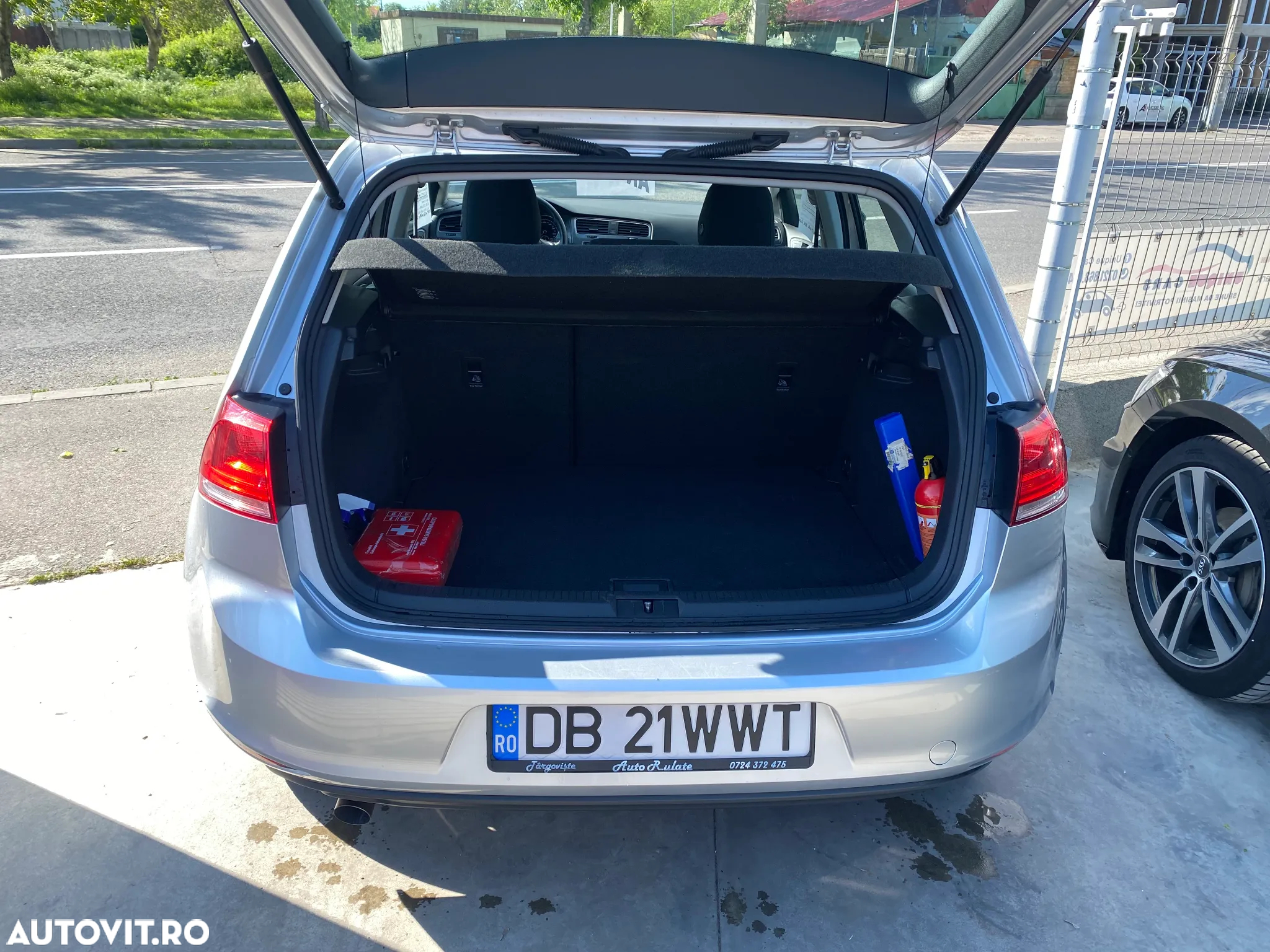 Volkswagen Golf 1.6 TDI BlueMotion Technology Comfortline - 10