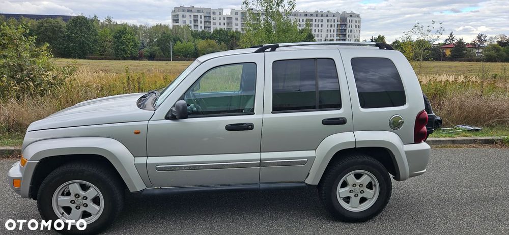 Jeep Cherokee 2.8 CRD Automatik Limited - 15