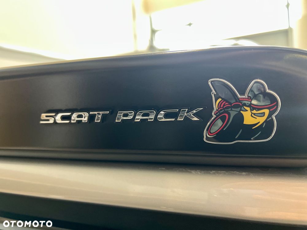 Dodge Challenger 6.4 Scat Pack - 12