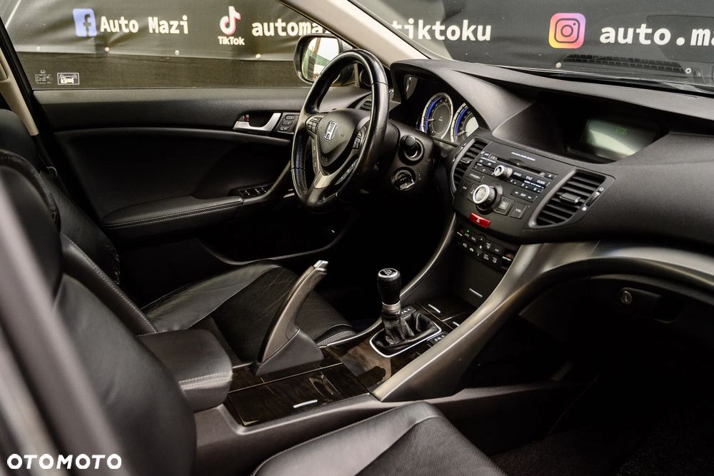 Honda Accord 2.0 Executive - 11