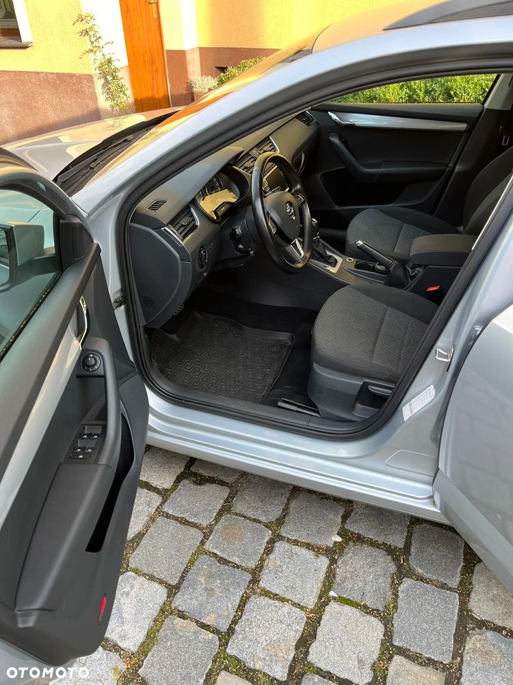 Skoda Octavia 2.0 TDI 4x4 Ambition DSG - 17