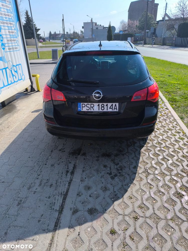 Opel Astra 1.7 CDTI DPF Cosmo - 3