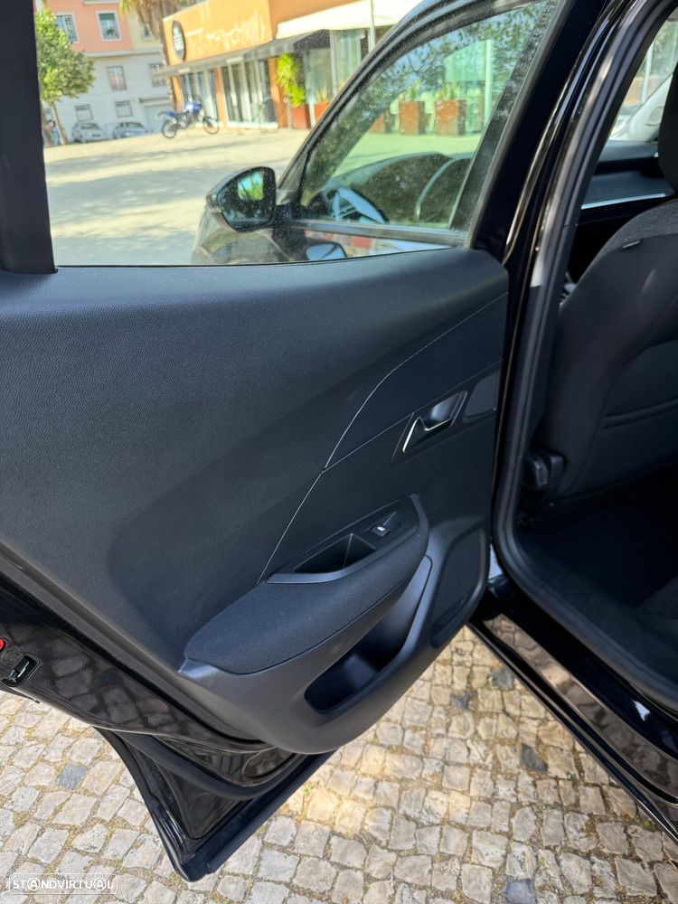 Peugeot e-2008 Active Pack - 8
