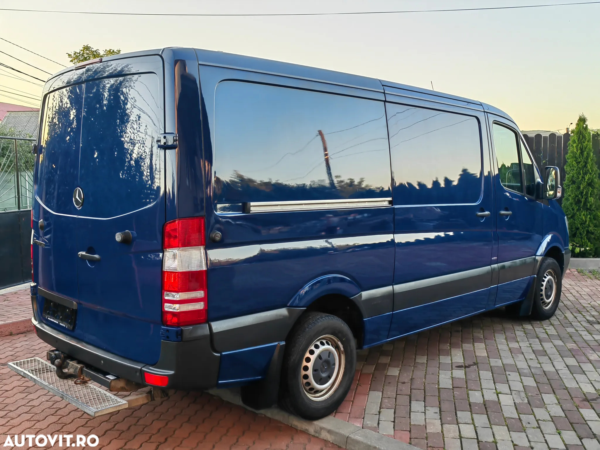 Mercedes-Benz Sprinter - 12